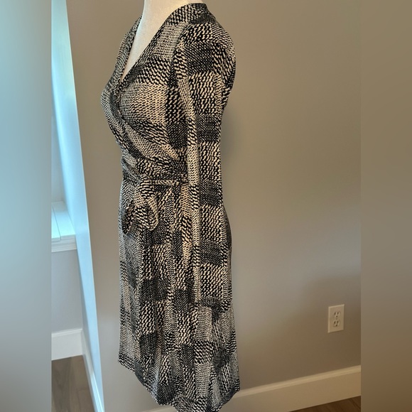 Banana Republic Wrap Dress - Picture 7 of 9